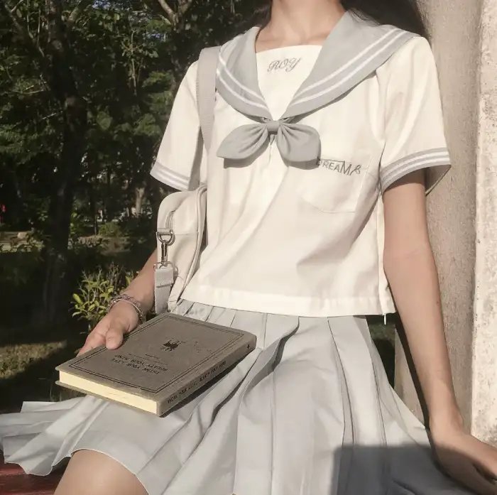 这先生能处，有事儿他真上