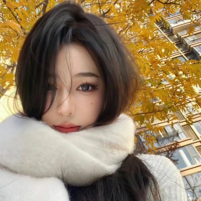 我和他都是新郎。