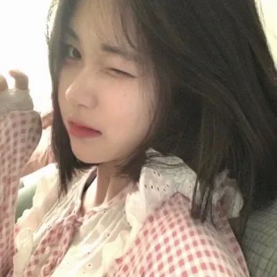 穿奢侈品的皇后